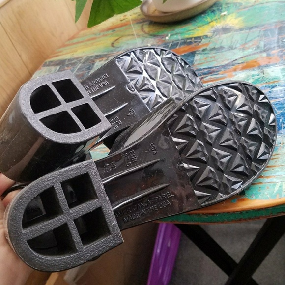 *Sold*American apparel black heeled jellies size 7 - Picture 4 of 4